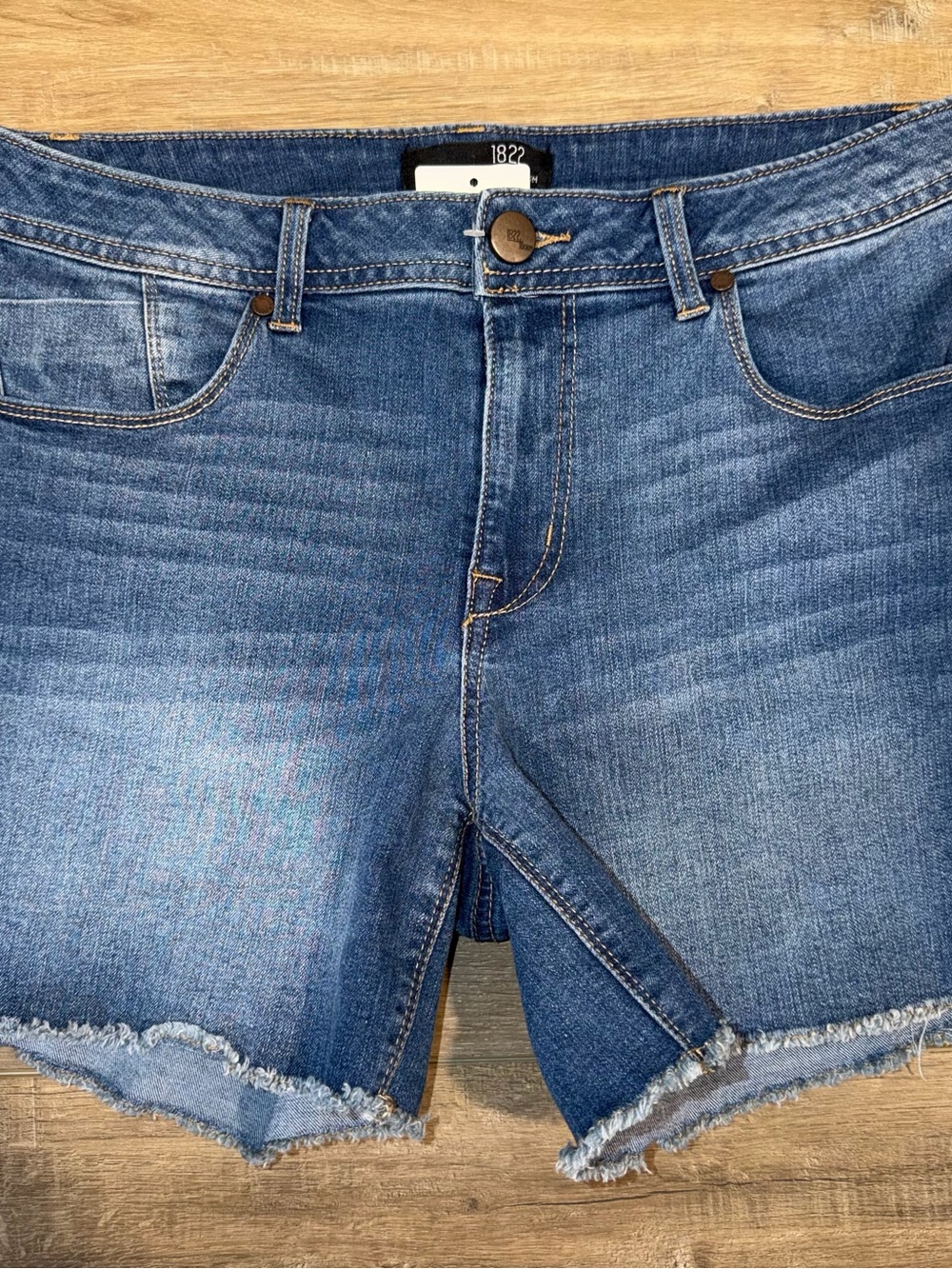 1822 Denim Mid Wash Blue Jean Shorts size 12